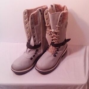 Women's sandstone beige boots